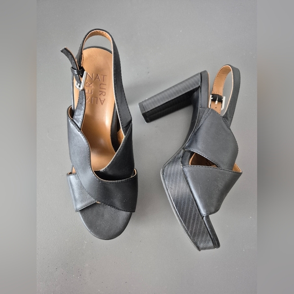 Naturalizer Nylah Platform Dress Sandals - Picture 2 of 8